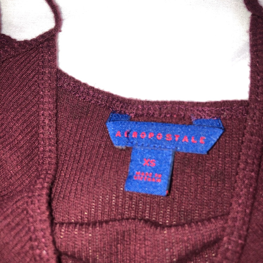Maroon Ribbed Crop Top - Picture 4 of 4